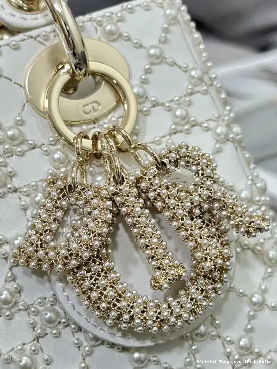 Tony Luxuries LADY DI0R-20CM 0623